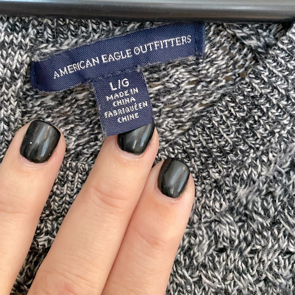 American Eagle Sweater